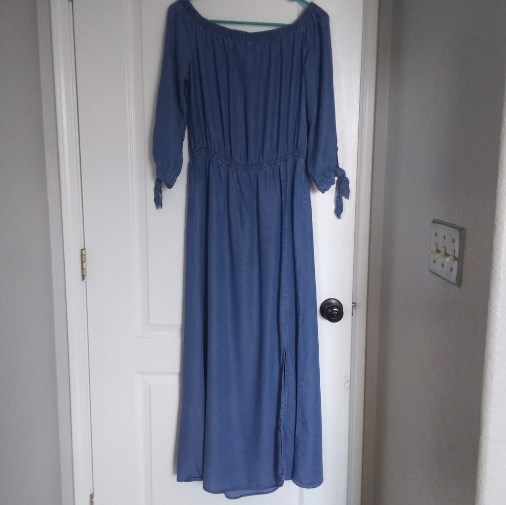 Lightweight Off-Shoulder Denim Maxi Dress
